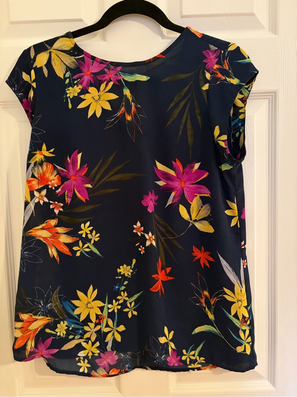 DR2 Navy Floral Cap-Sleeve Blouse with Bright Bouquet